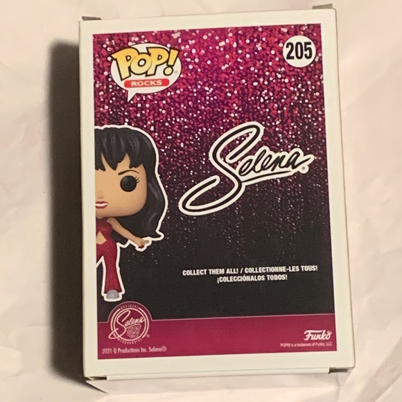 Selena Funko pop (NWT) - Picture 2 of 6